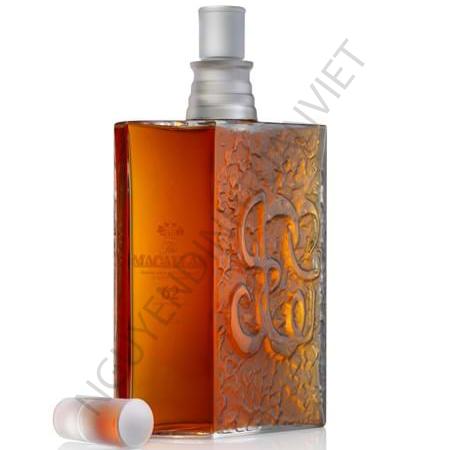 macallan-lalique62yo-bottle-and-stopper-packshot-white